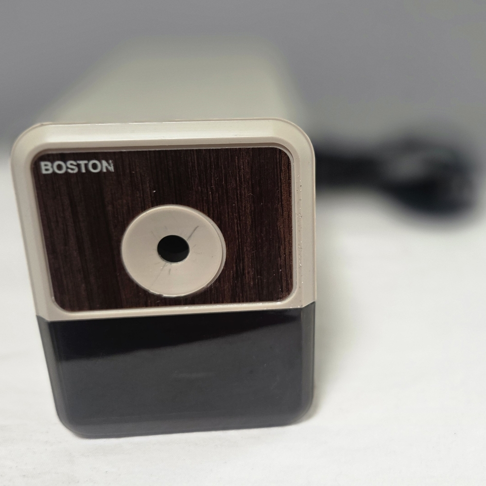 Boston Electric Pencil Sharpener Model 18 Electronic ~ Wood Grain ~ Works ~ VTG